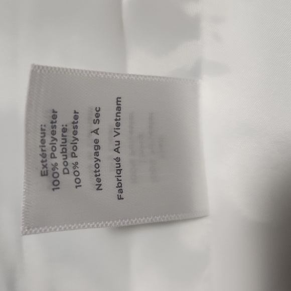 TALBOTS Elegant Black and White Floral Skirt Size 12 butterflies design - Picture 10 of 15